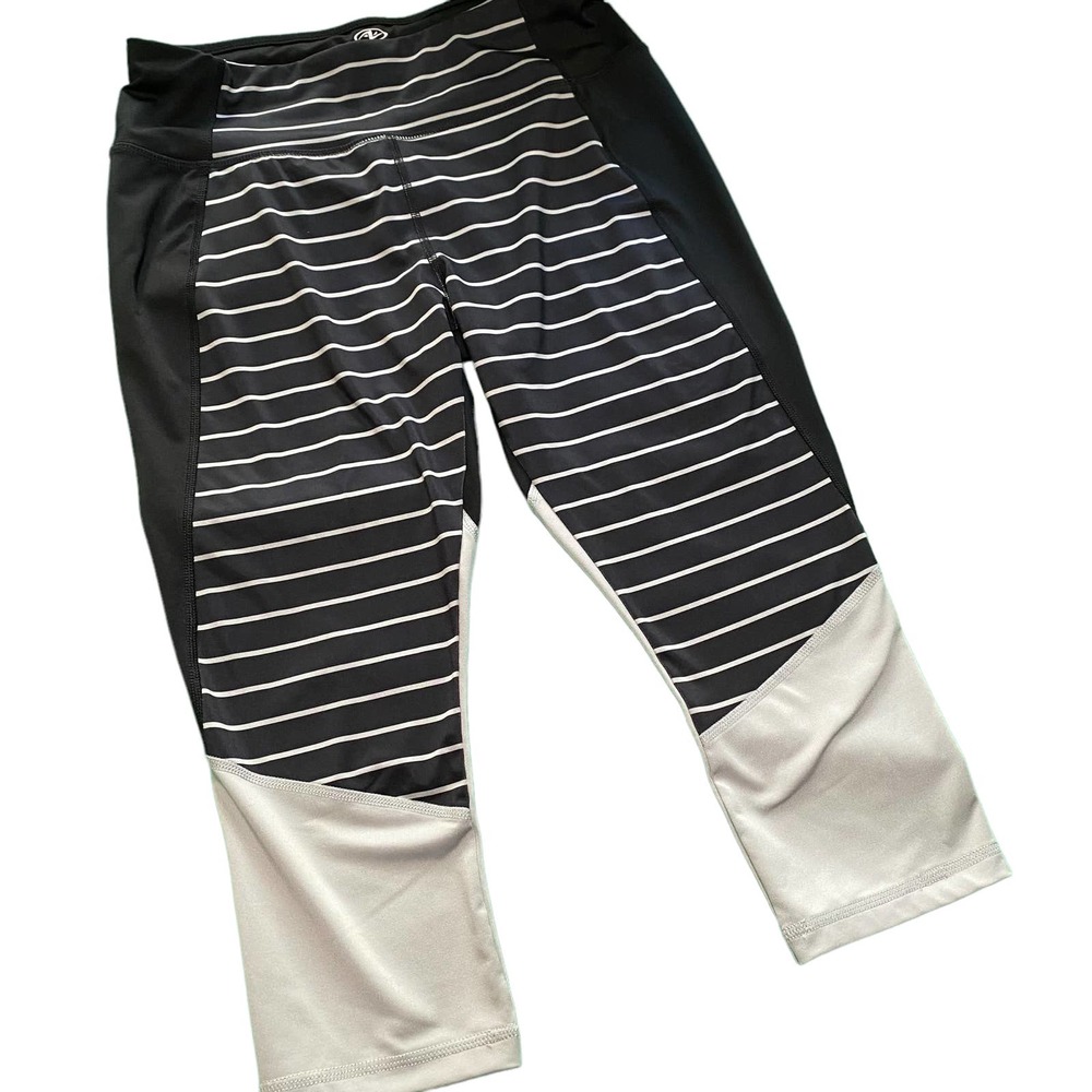 Athletic Works Black Stripped Crop leggings Medium